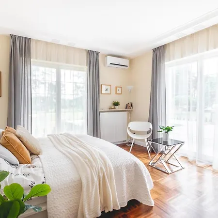 Narew- Duzy Pokoj Z Widokiem Na Ogrod Apartamento *